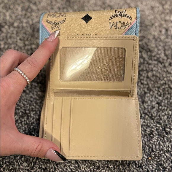 MCM Visetos Trifold Beige and blue Leather Wallet - Picture 11 of 14